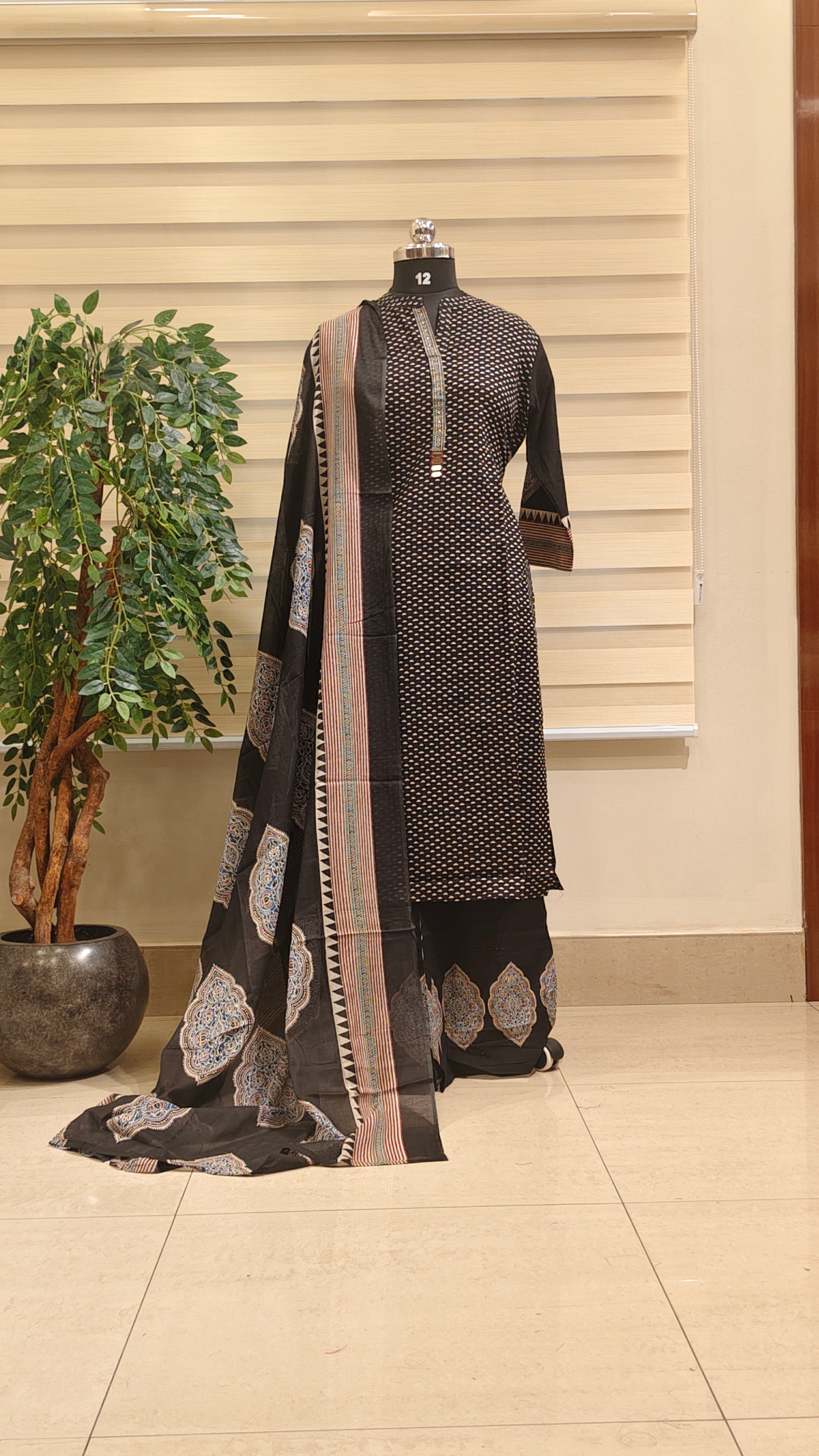 Readymade churidar set