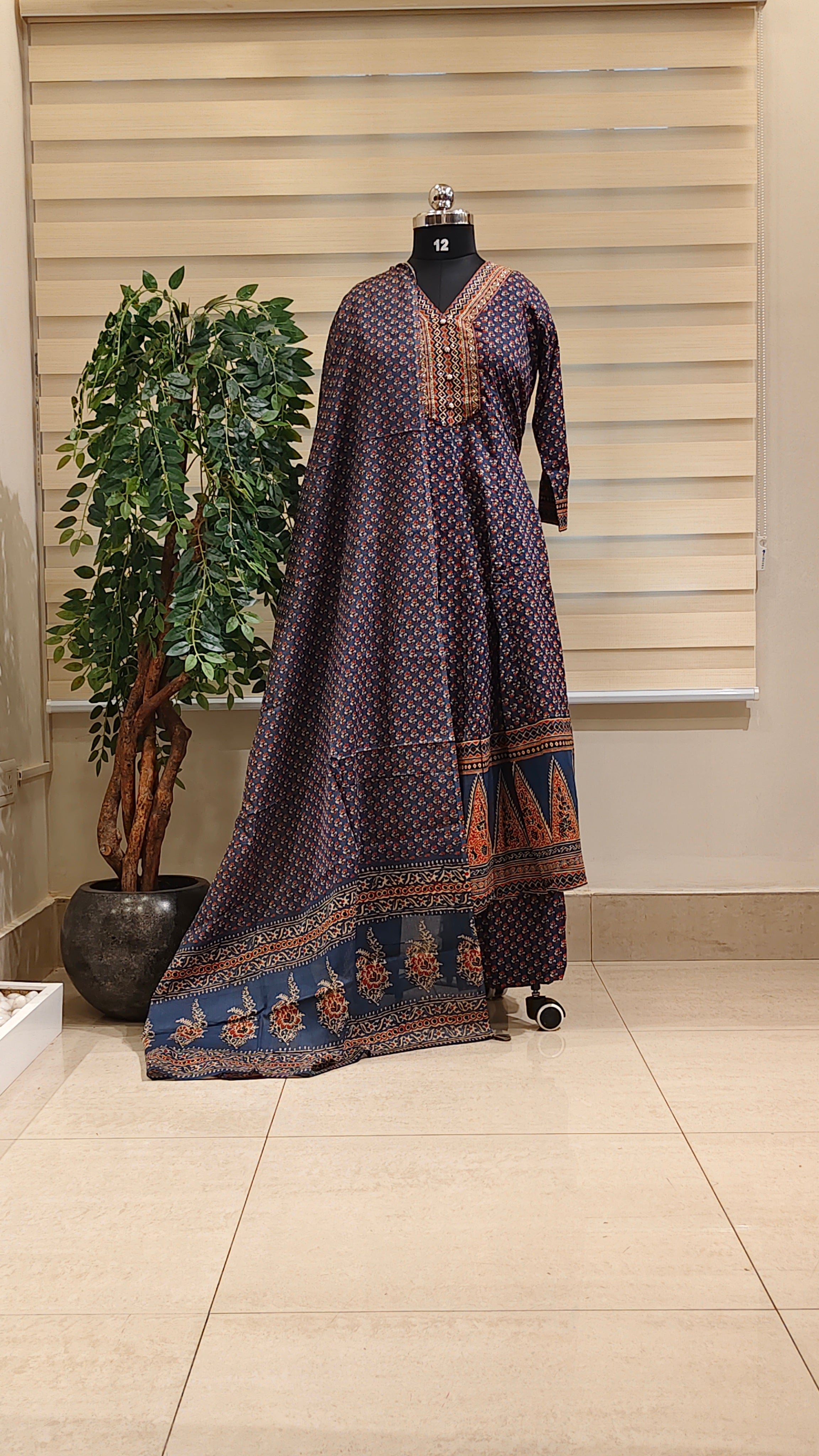 Readymade churidar set