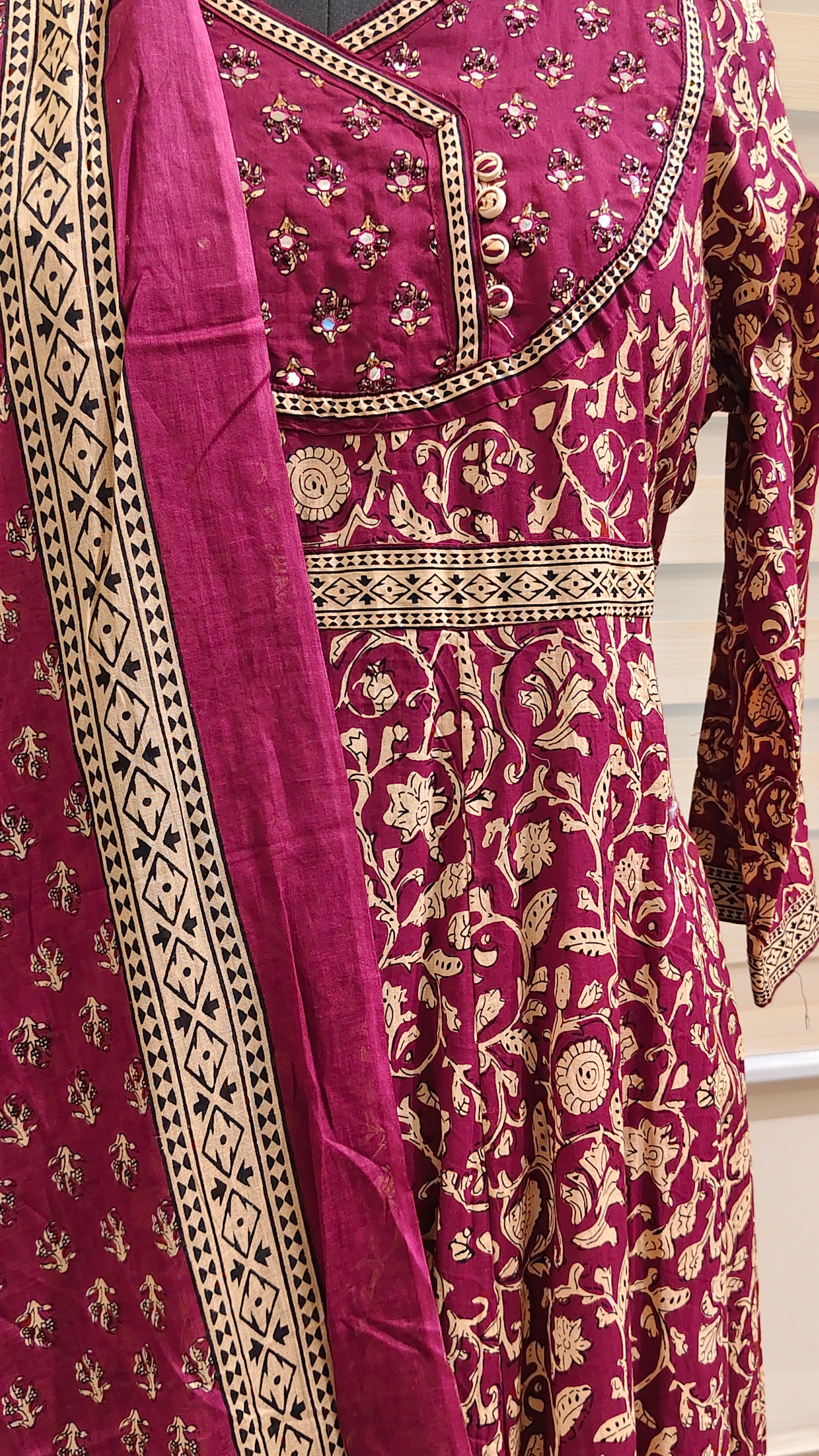 Readymade churidar set [ANGRAKHA]