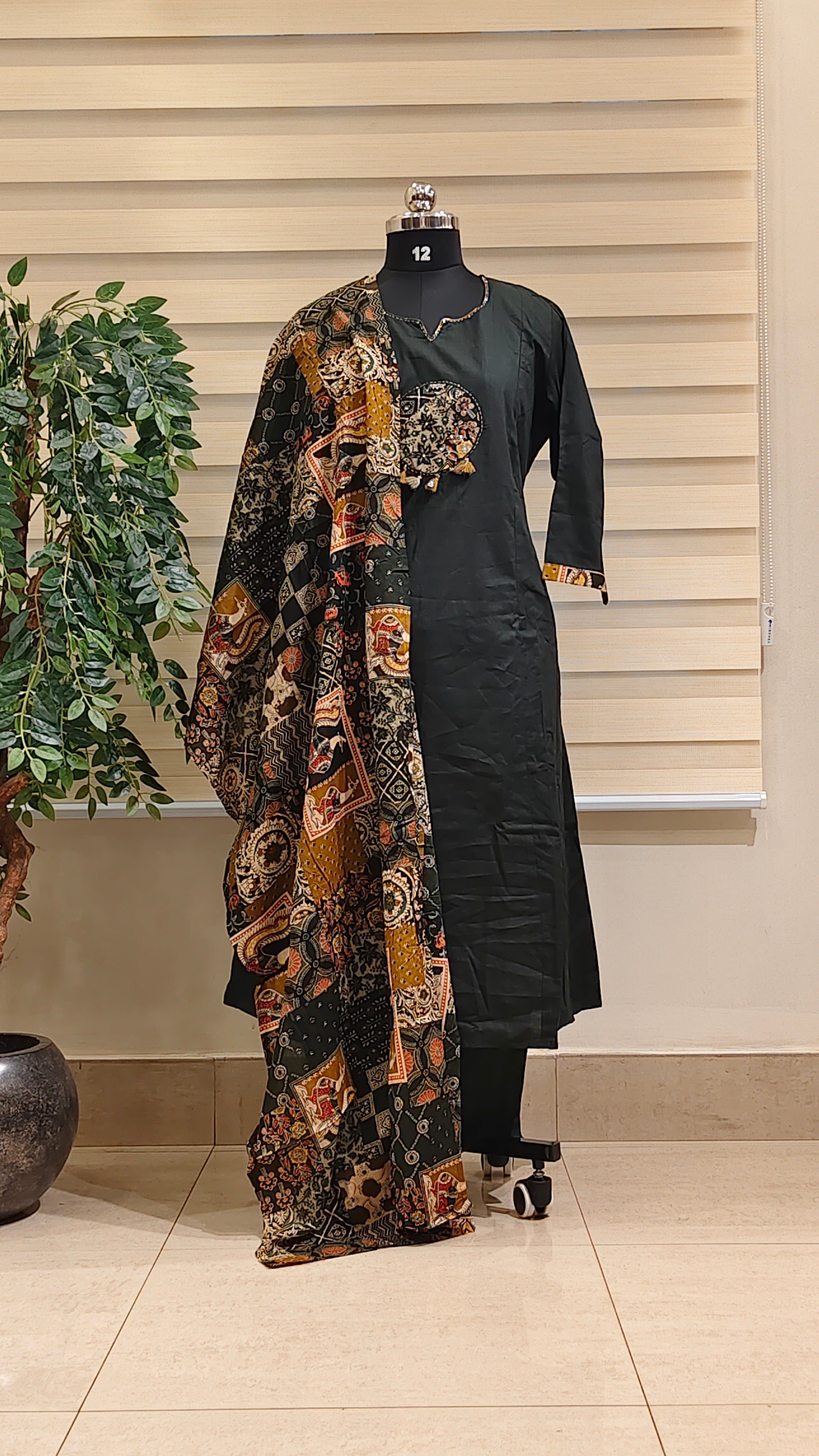 Readymade churidar set
