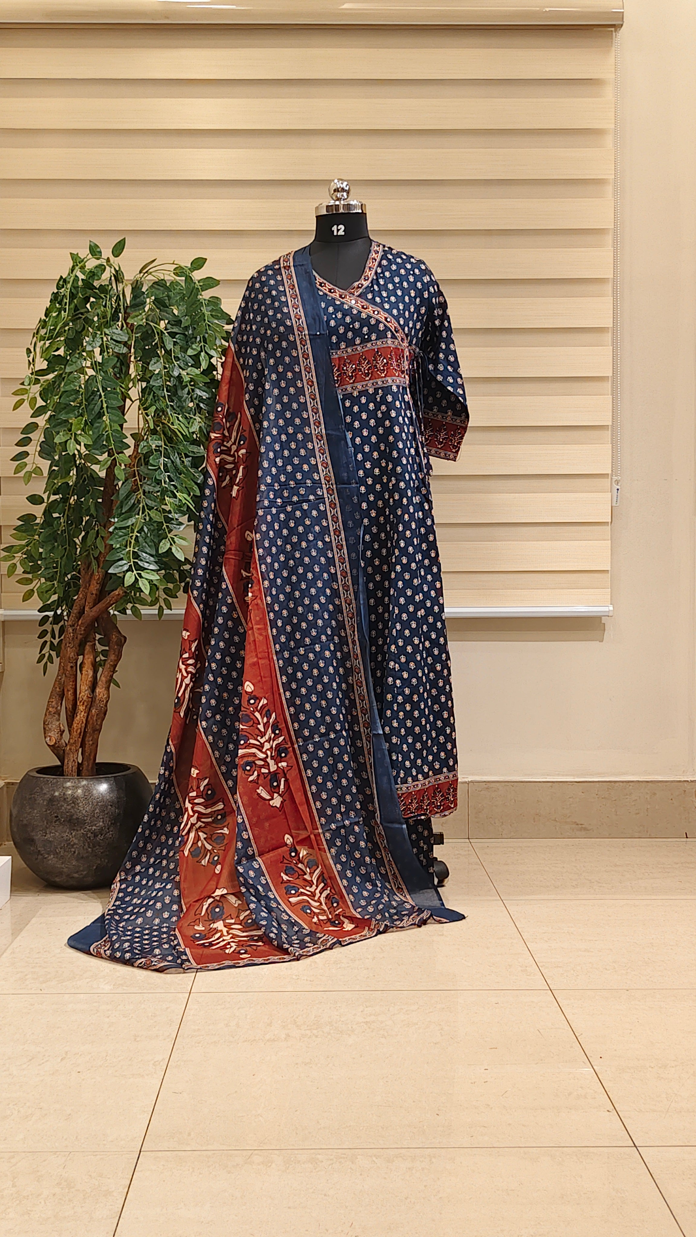 Readymade churidar set