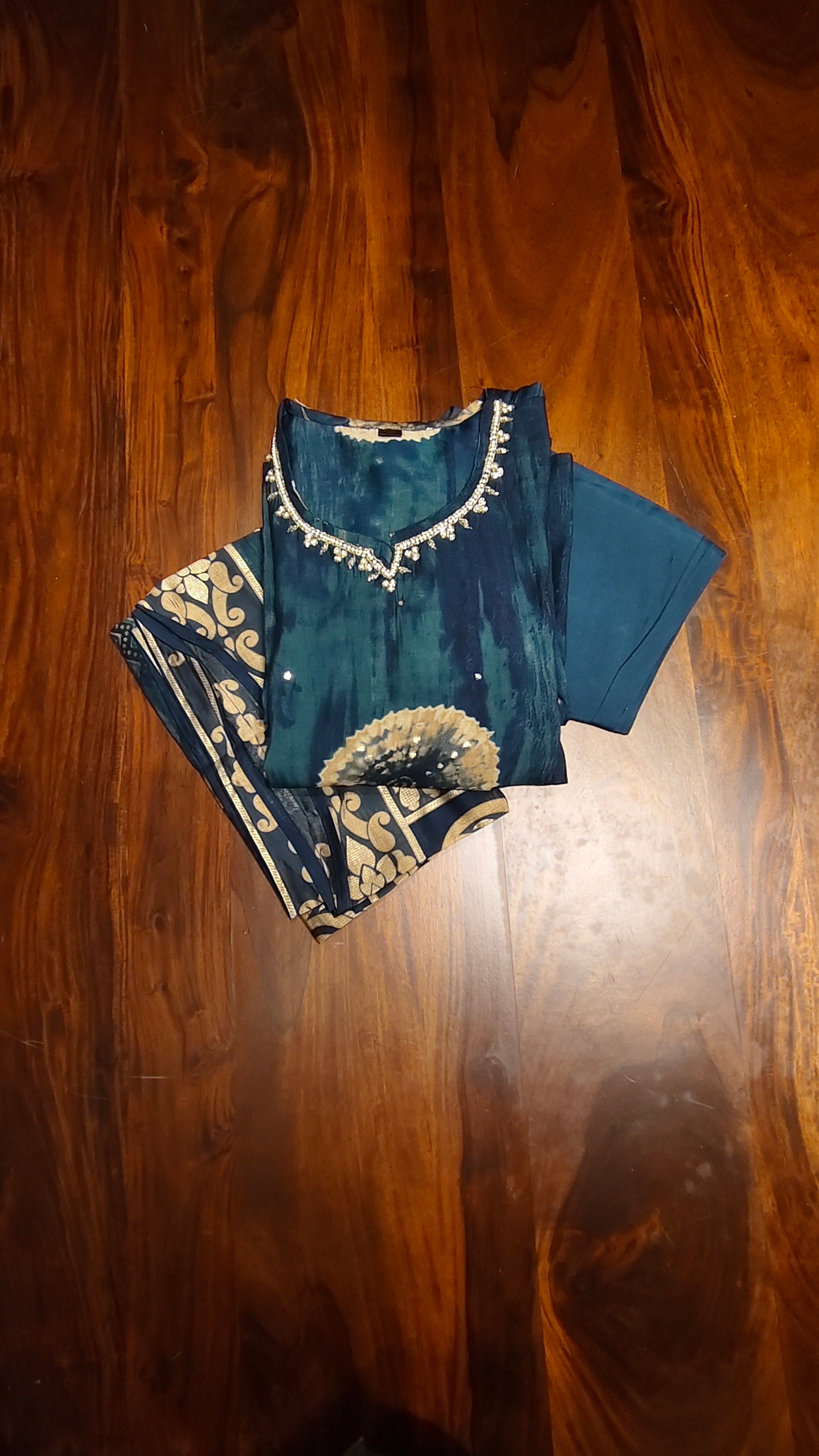 Readymade churidar set