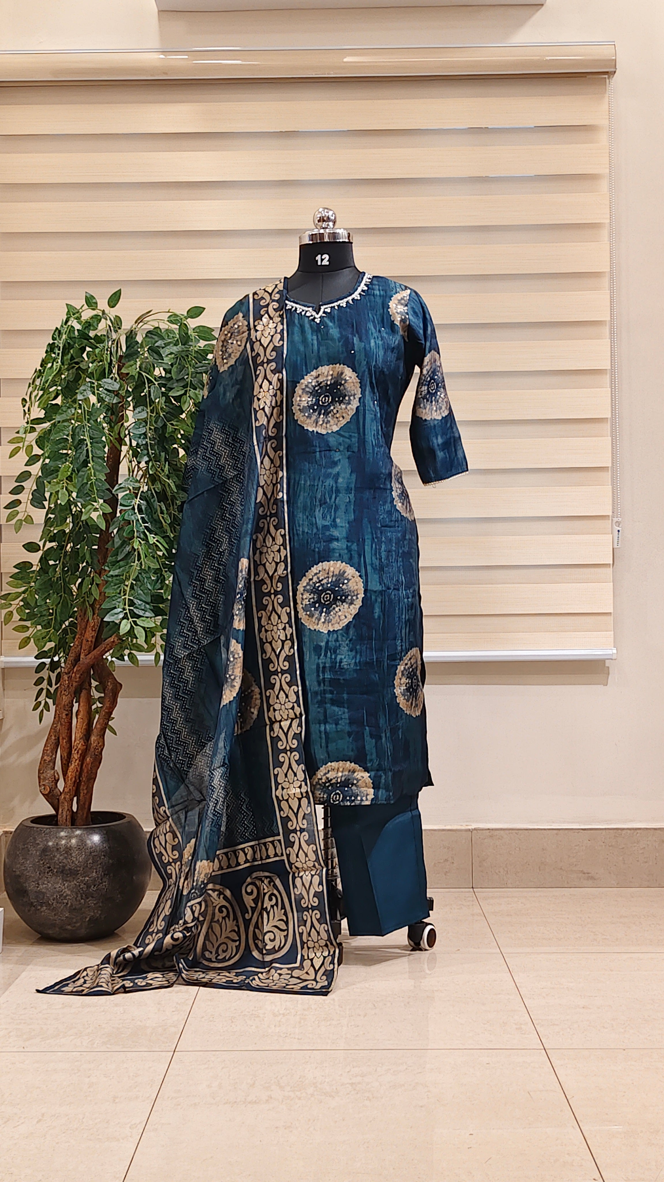 Readymade churidar set