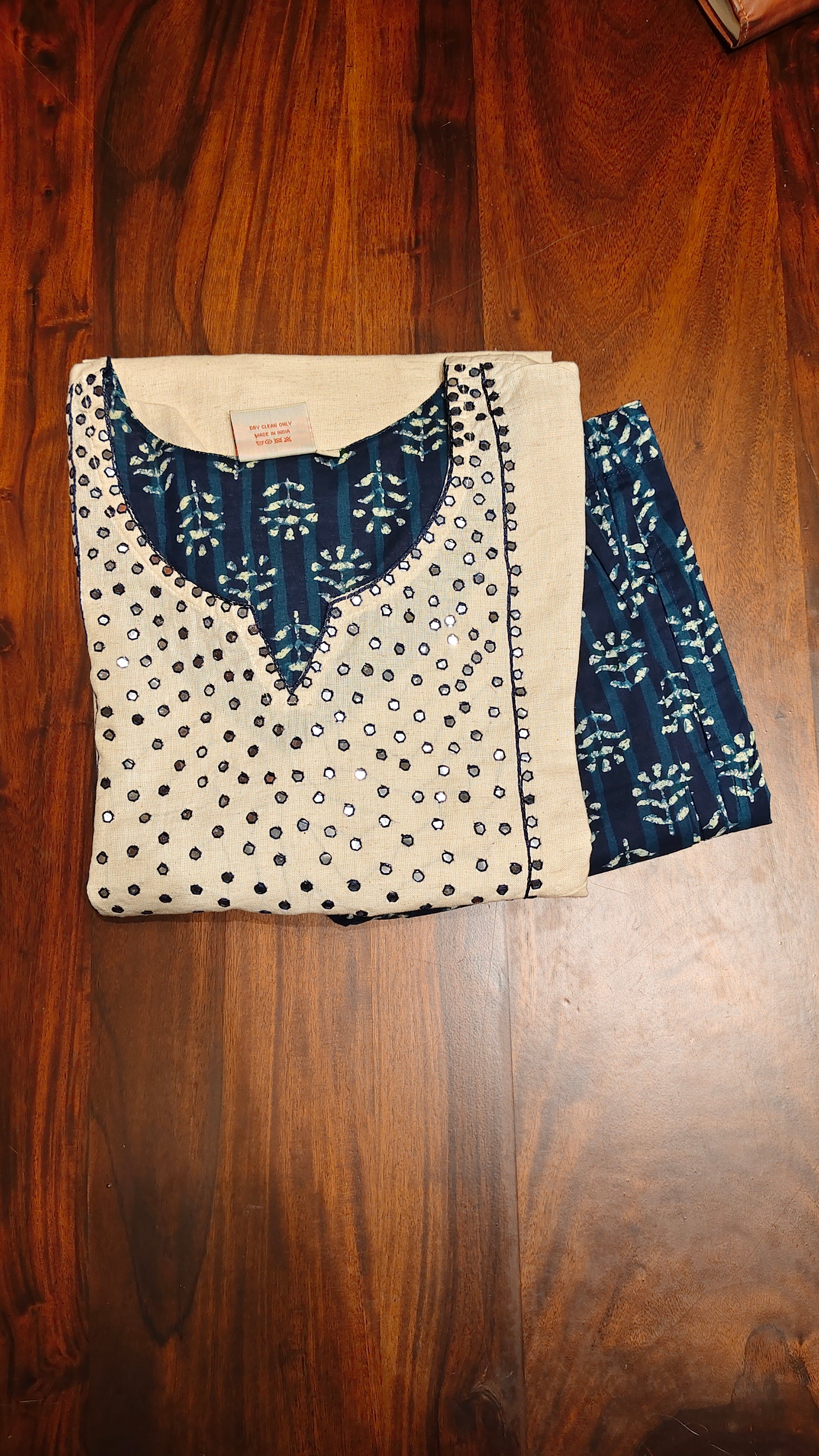Readymade churidar set